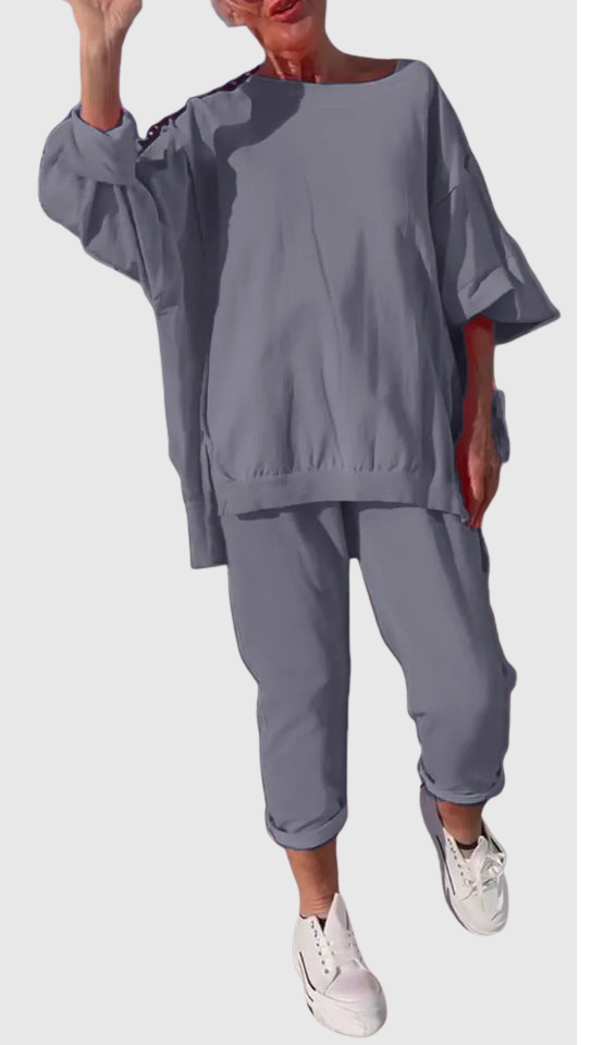 Frieda | Loungewear set s pulovrem a zkrácenými kalhotami