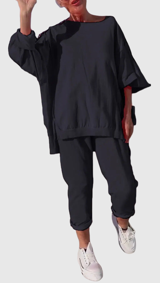 Frieda | Loungewear set s pulovrem a zkrácenými kalhotami