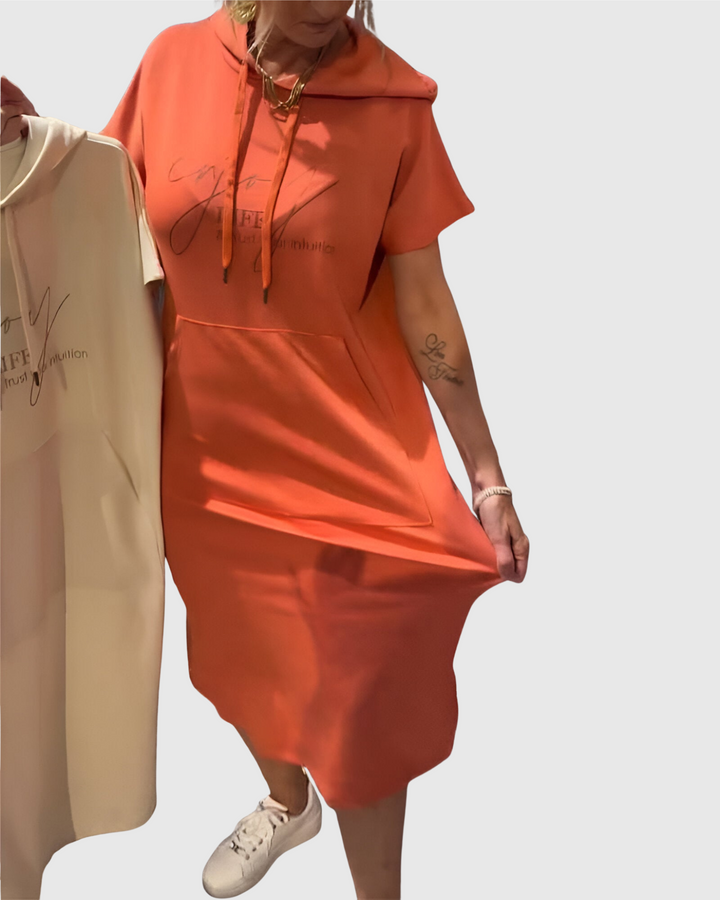 Ebba | Volné šaty s kapucí a ženským střihem